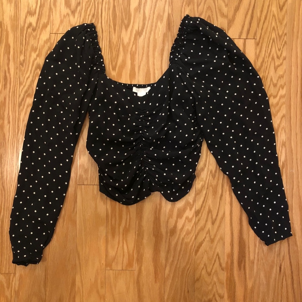 Balloon sleeve polka dot crop top